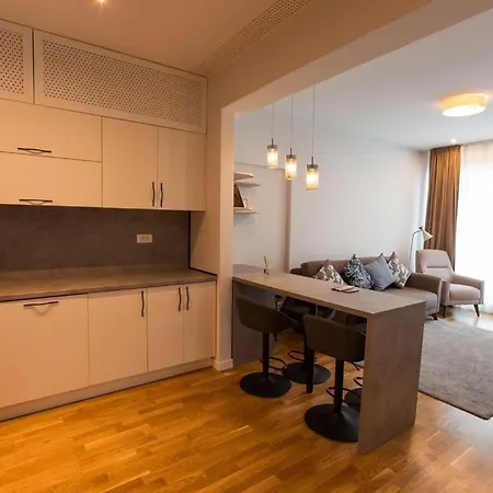 Escapism - Premium 1br With Parking