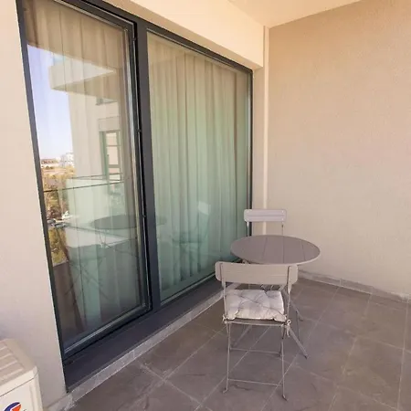 Escapism - Premium 1br With Parking